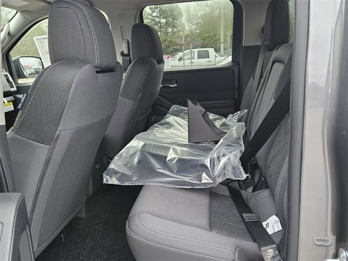 New 2026 Nissan Frontier SV image 4