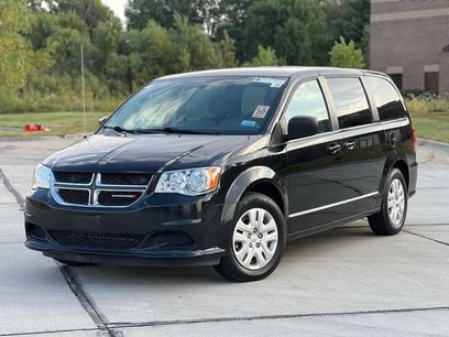 Used 2018 Dodge Grand Caravan SE