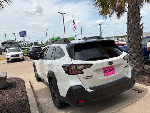 Used 2025 Subaru Outback Onyx Edition AWD/4WD image 19