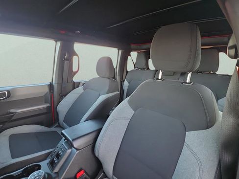 Certified 2023 Ford Bronco Base image 22