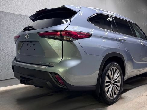 Used 2021 Toyota Highlander Platinum AWD/4WD image 45