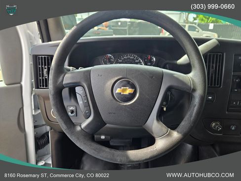 Used 2015 Chevrolet Express 3500 image 11