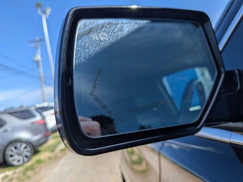 Used 2020 Chevrolet Suburban Premier image 14