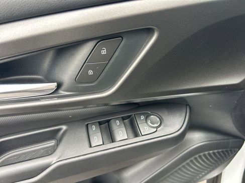 New 2026 Chevrolet Equinox EV LT image 11