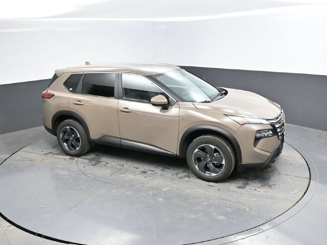 Used 2025 Nissan Rogue SV AWD/4WD image 35