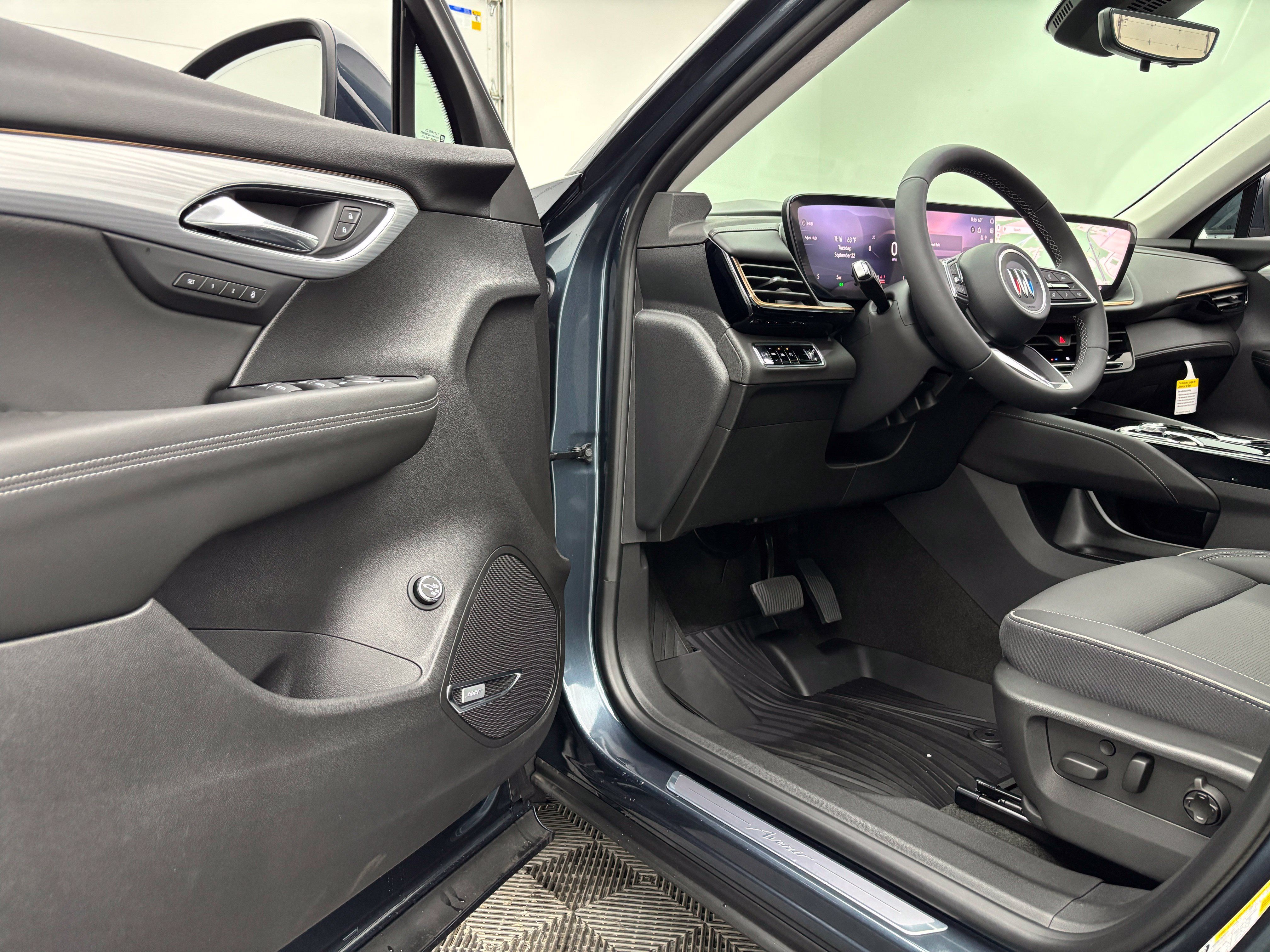 New 2026 Buick Envision Avenir AWD/4WD image 18