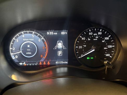 Used 2022 Nissan Kicks SV FWD image 9