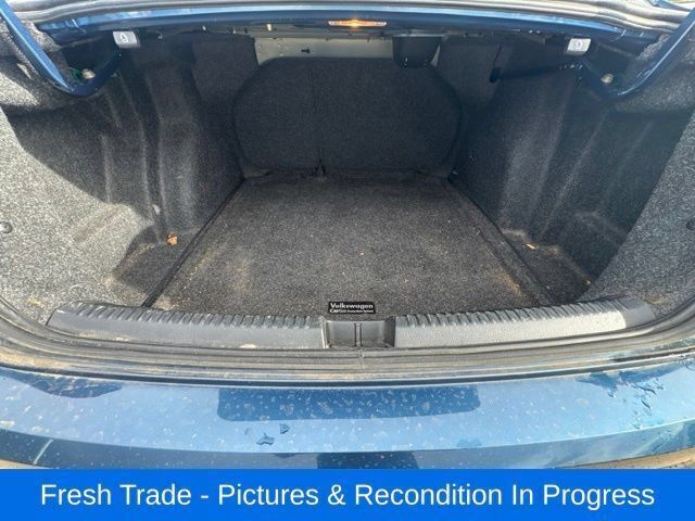 Used 2016 Volkswagen Jetta SE FWD image 19