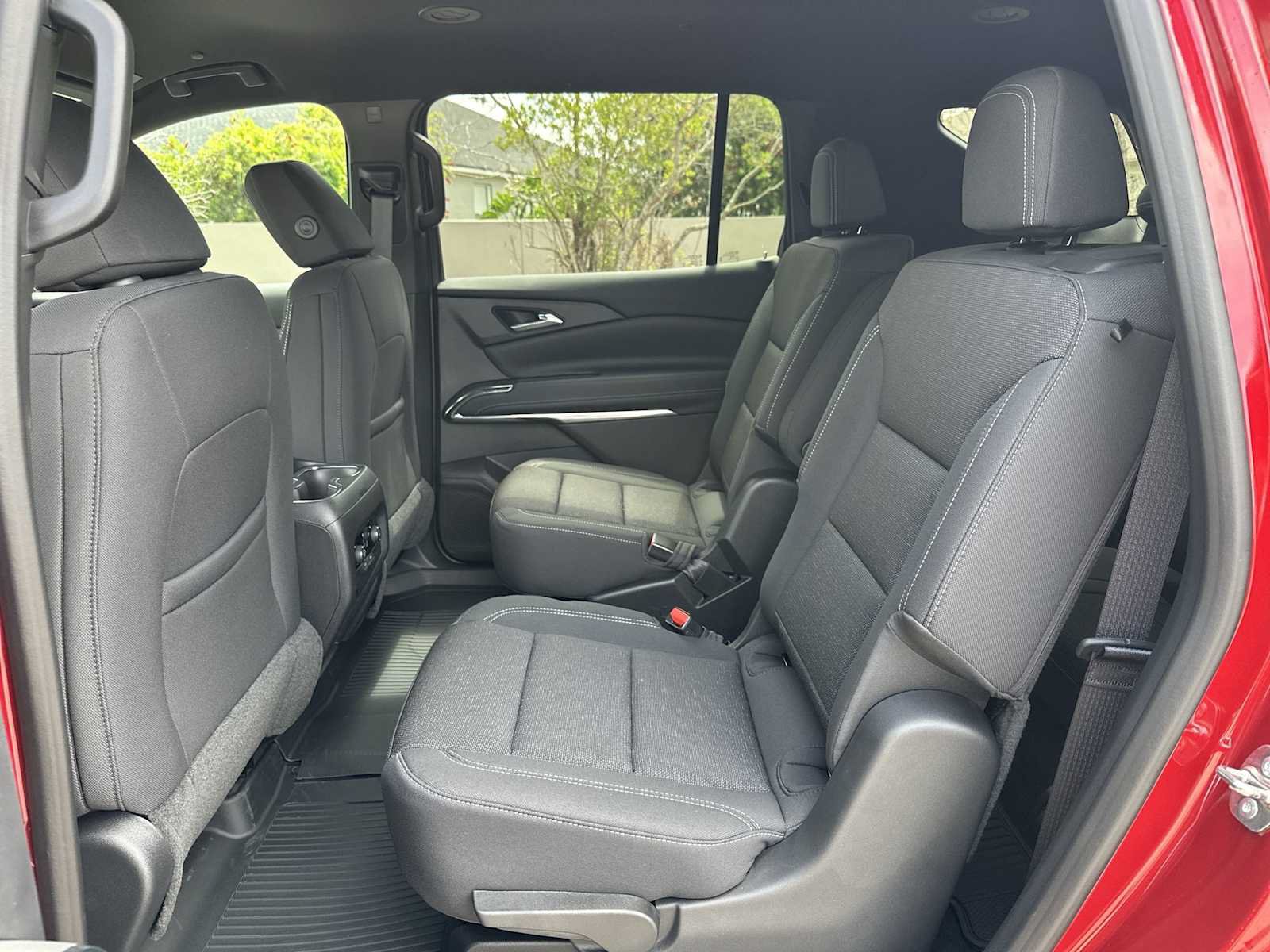 New 2026 Chevrolet Traverse LT w/ LPO, Floor Liner Package FWD image 17