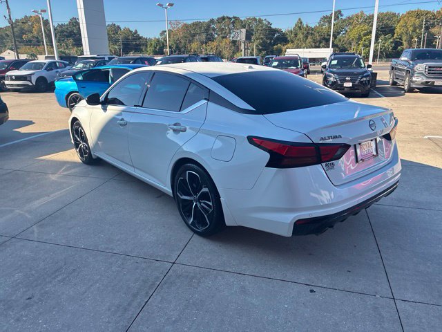 Used 2024 Nissan Altima 2.5 SR w/ SR Premium Package FWD image 5