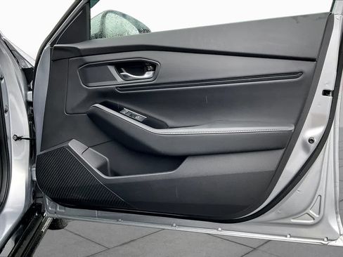 Used 2025 Honda Accord Touring image 23