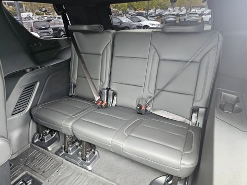 Used 2025 GMC Yukon Denali w/ Denali Reserve Package AWD/4WD image 25