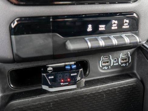 Used 2022 RAM 1500 Big Horn AWD/4WD image 33
