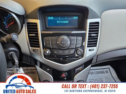 Used 2015 Chevrolet Cruze LS FWD image 16