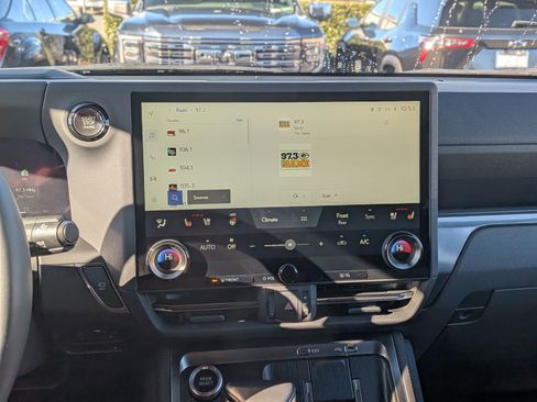 Used 2024 Lexus GX 550 w/ Accessory Package (2T) image 26