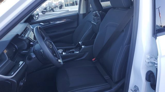Used 2022 Jeep Grand Cherokee L Laredo w/ Luxury Tech Group I AWD/4WD image 19