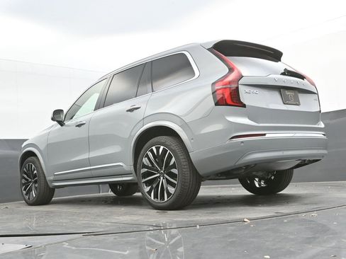New 2026 Volvo XC90 B6 Plus w/ Protection Package Premier image 23