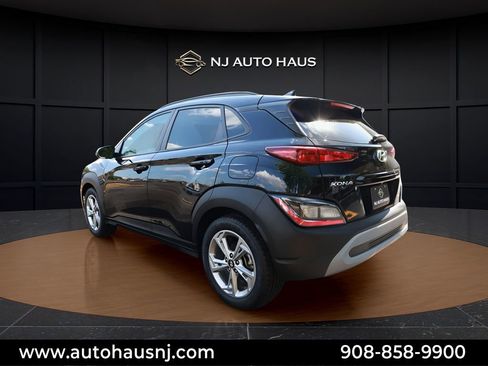 Used 2022 Hyundai Kona SEL w/ Cargo Package FWD image 10