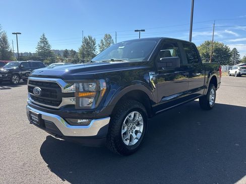 Used 2023 Ford F150 XLT image 3
