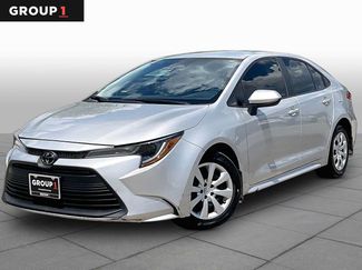 Used 2025 Toyota Corolla LE FWD video 1