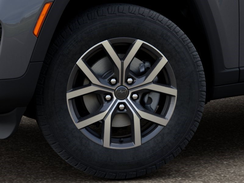 New 2027 Jeep Grand Cherokee Laredo RWD image 9