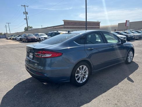 Used 2019 Ford Fusion SE FWD image 6