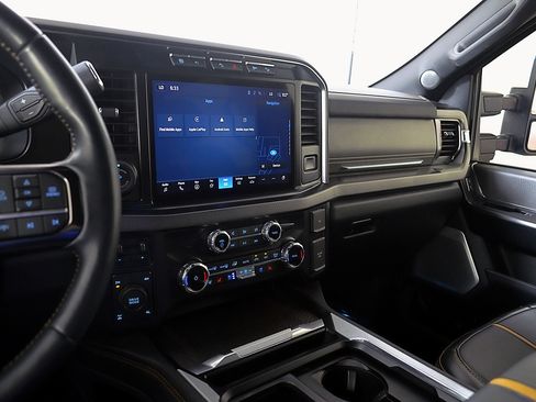 Used 2023 Ford F250 Platinum AWD/4WD image 29
