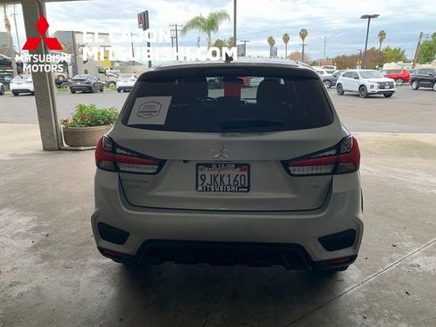 Used 2021 Mitsubishi Outlander Sport SE image 4