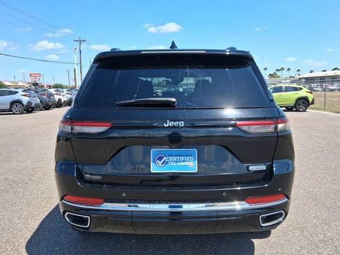 Used 2022 Jeep Grand Cherokee Overland RWD image 4