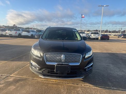 Used 2019 Lincoln MKC Select w/ Select Plus Package image 2
