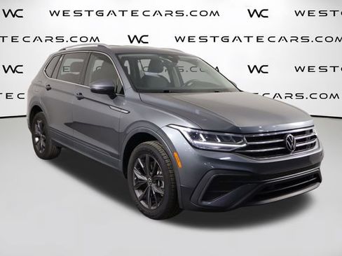 Used 2023 Volkswagen Tiguan SE FWD image 41