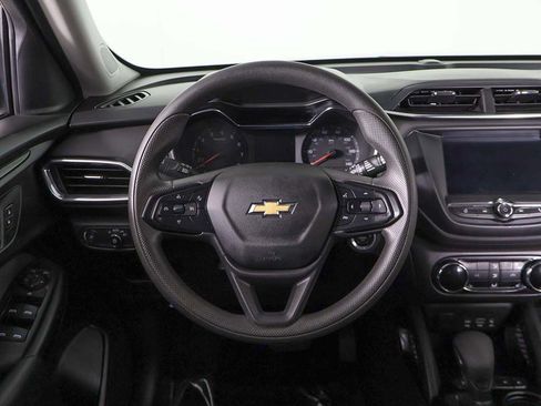 Used 2022 Chevrolet TrailBlazer LT w/ Confidence II Package FWD image 37