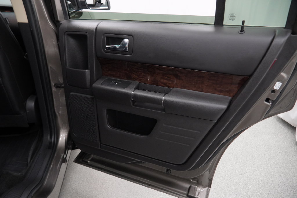 Used 2013 Ford Flex Limited FWD image 40