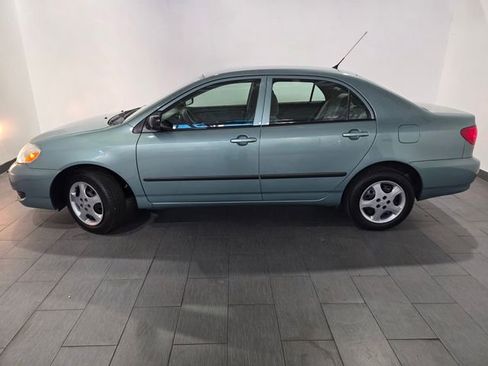 Used 2007 Toyota Corolla CE FWD image 2