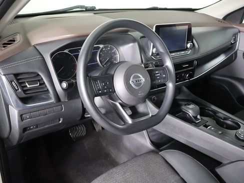 Used 2021 Nissan Rogue S AWD/4WD image 23