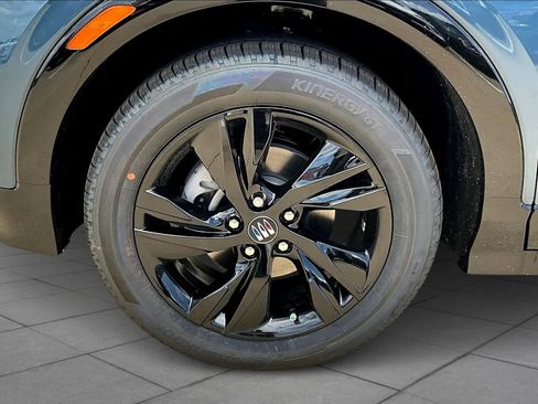 Used 2025 Buick Encore GX Sport Touring w/ Advanced Technology Package image 11