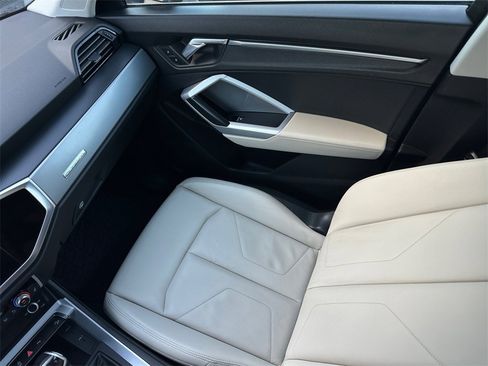 Used 2022 Audi Q3 2.0T Premium image 36