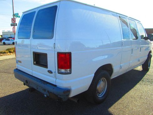 Used 2000 Ford E-150 and Econoline 150 RWD image 7