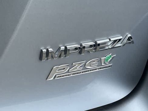 Used 2017 Subaru Impreza 2.0i AWD/4WD image 25