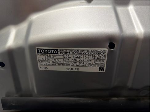 Used 2020 Toyota 4Runner TRD Off-Road AWD/4WD image 15