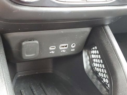 Used 2022 Chevrolet TrailBlazer LT image 30