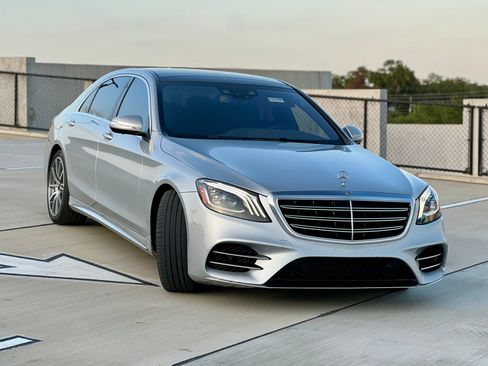 Used 2018 Mercedes-Benz S 560 4MATIC Sedan image 2