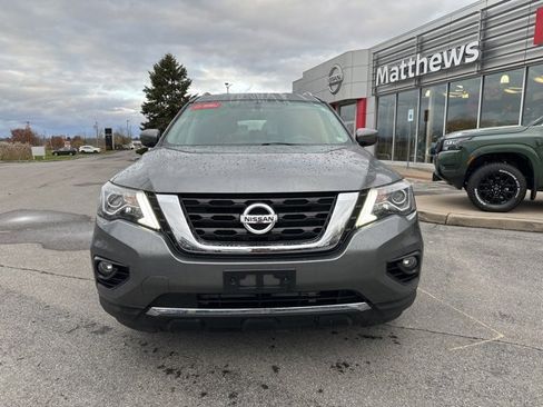 Certified 2020 Nissan Pathfinder SV image 2