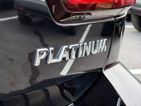 Used 2022 Nissan Armada Platinum w/ Captain's Chairs Package image 19