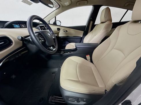 Used 2022 Toyota Prius XLE FWD image 21