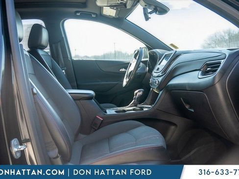 Used 2022 Chevrolet Equinox RS w/ LPO, Floor Liner Package image 23