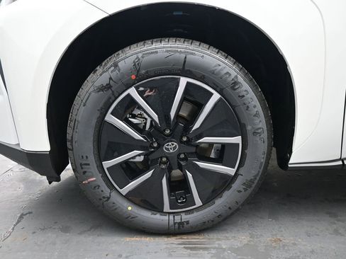 New 2026 Toyota bZ XLE Plus image 12