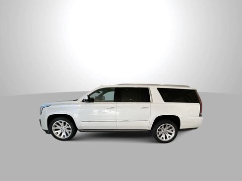Used 2020 Cadillac Escalade ESV Platinum image 5