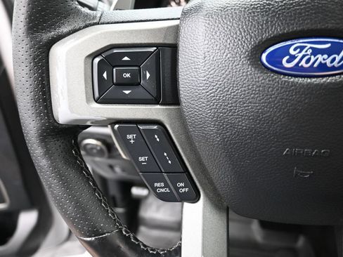 Used 2018 Ford F150 Raptor w/ Equipment Group 802A Luxury AWD/4WD image 3