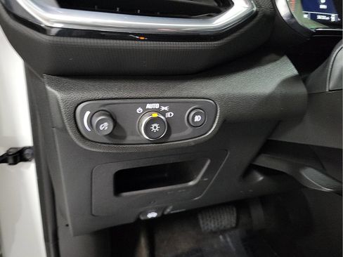 Used 2023 Chevrolet TrailBlazer LT w/ Convenience Package FWD image 13